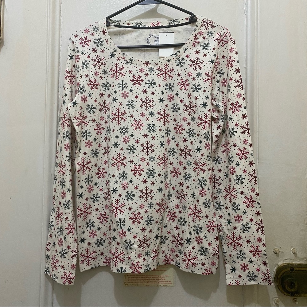 Studio II XMAS Top